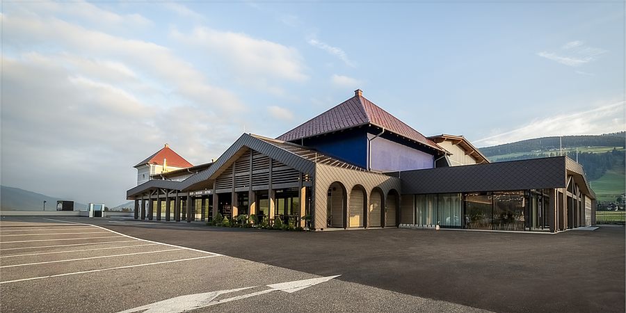 The Drei Zinnen Dairy in Dobbiaco seen from the forecourt